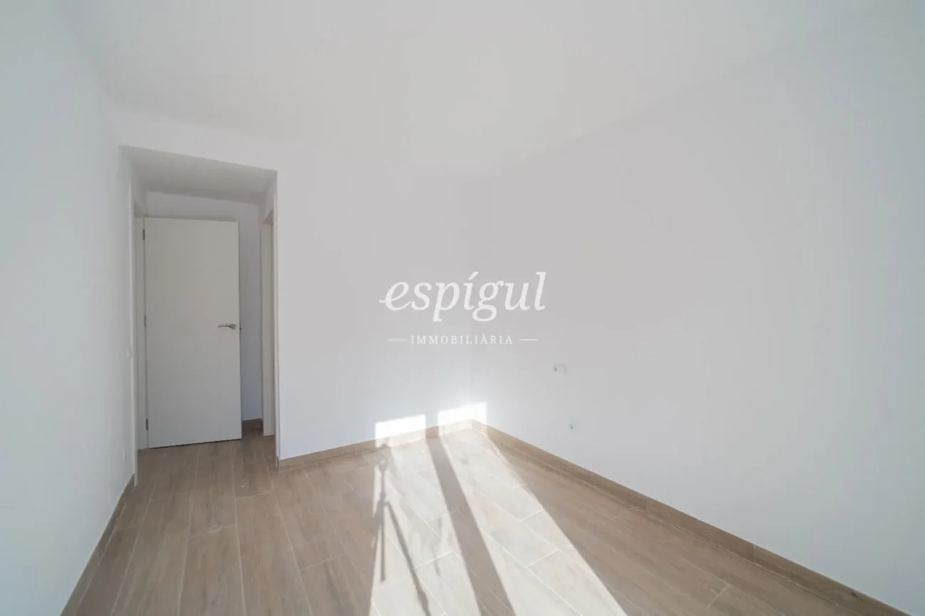 Exclusive Fully Renovated Apartment in the Heart of Salt