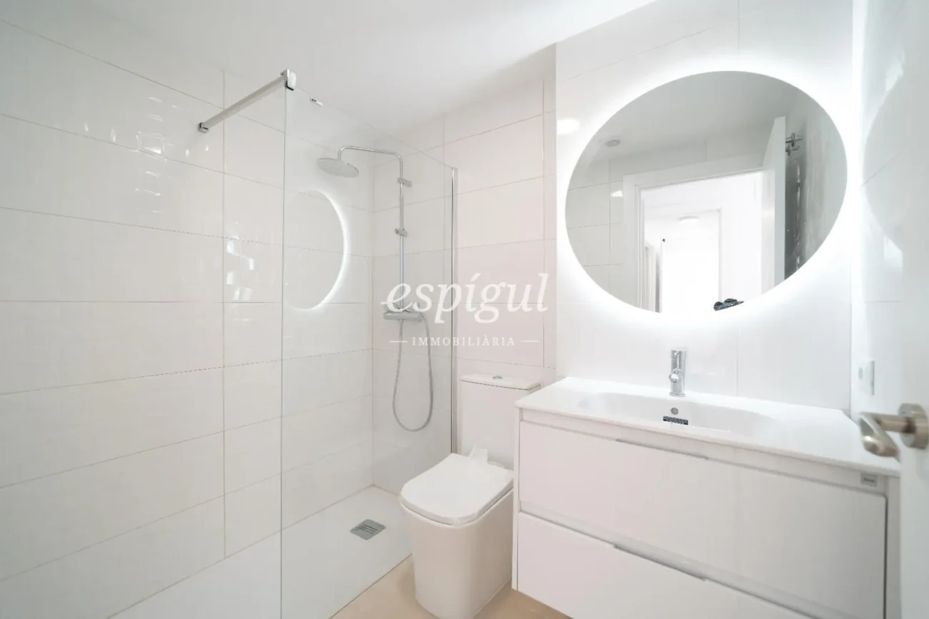 Exclusive Fully Renovated Apartment in the Heart of Salt