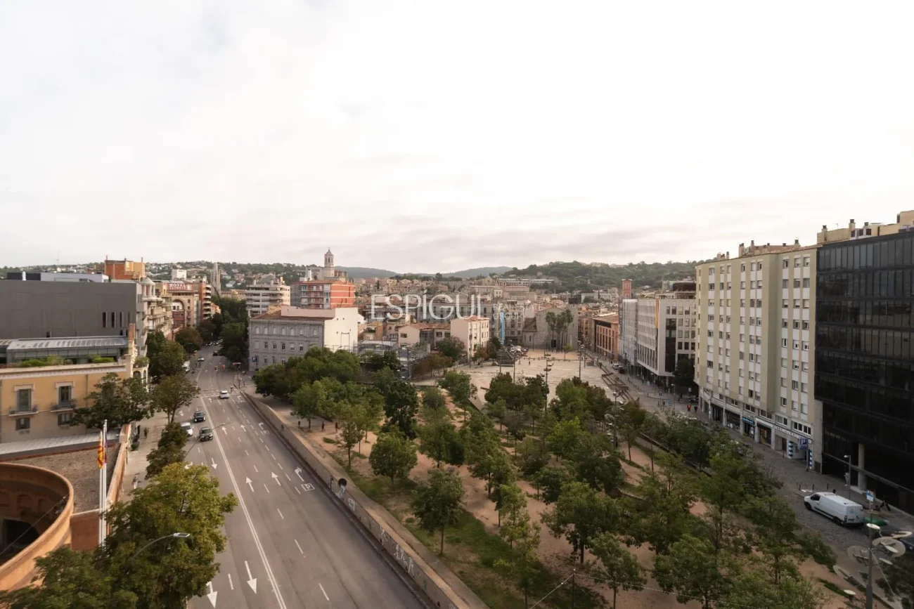 Exclusivo piso en Jaume I