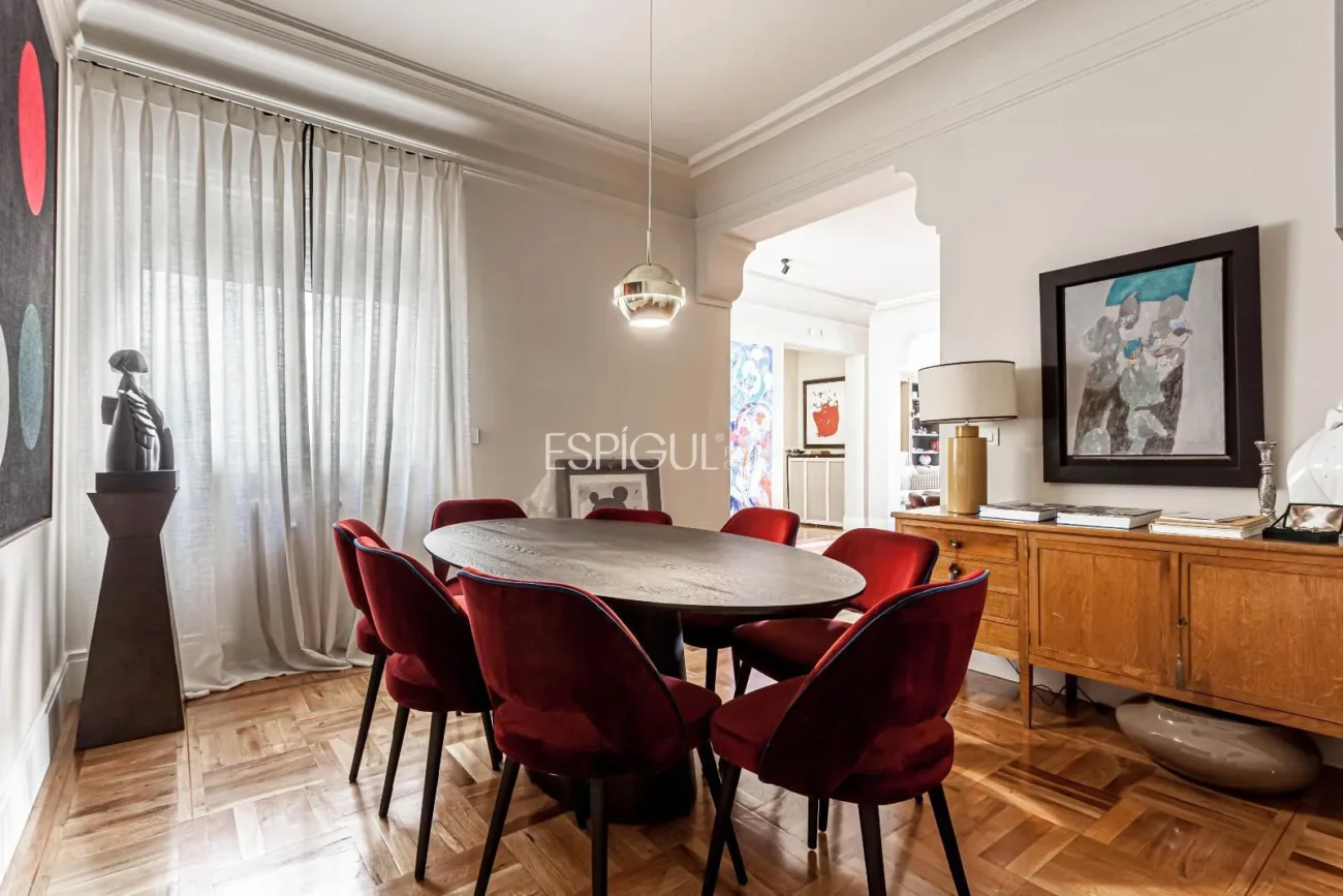 Exclusivo piso exterior en Almagro