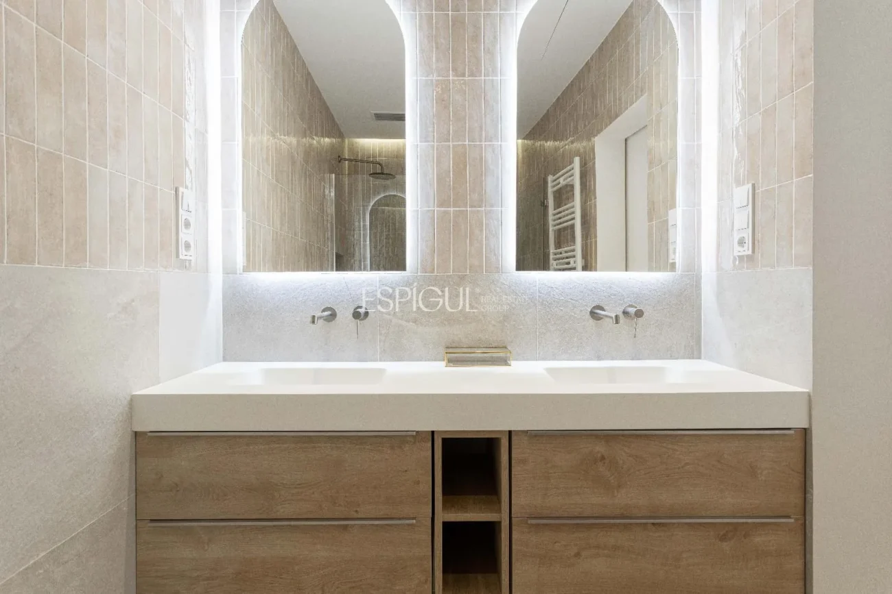 Exclusivo piso reformado en venta en El Born, Barcelona