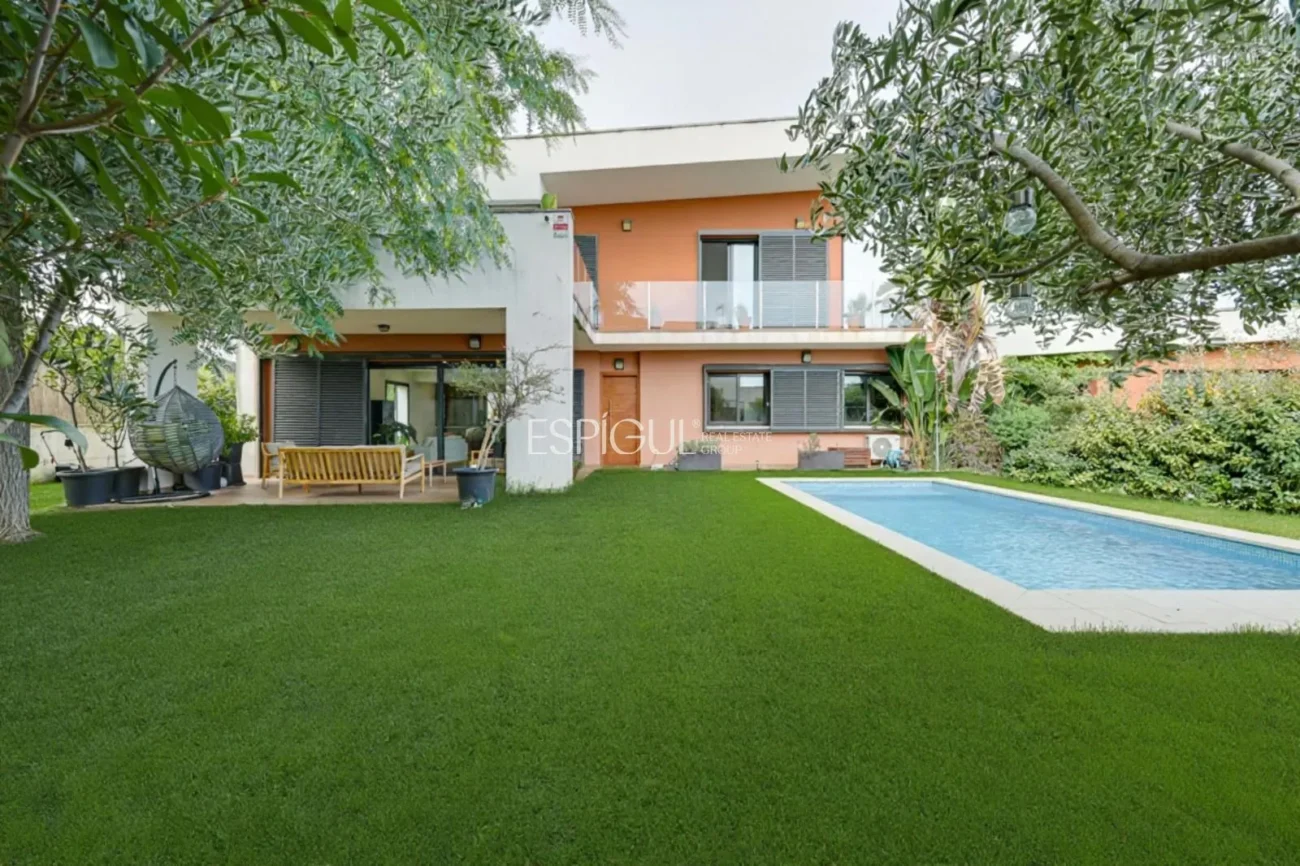 Preciosa casa independiente con piscina en Vallveric, Mataró