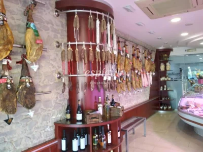Local commercial avec fonds de commerce établi à vendre à Anglès