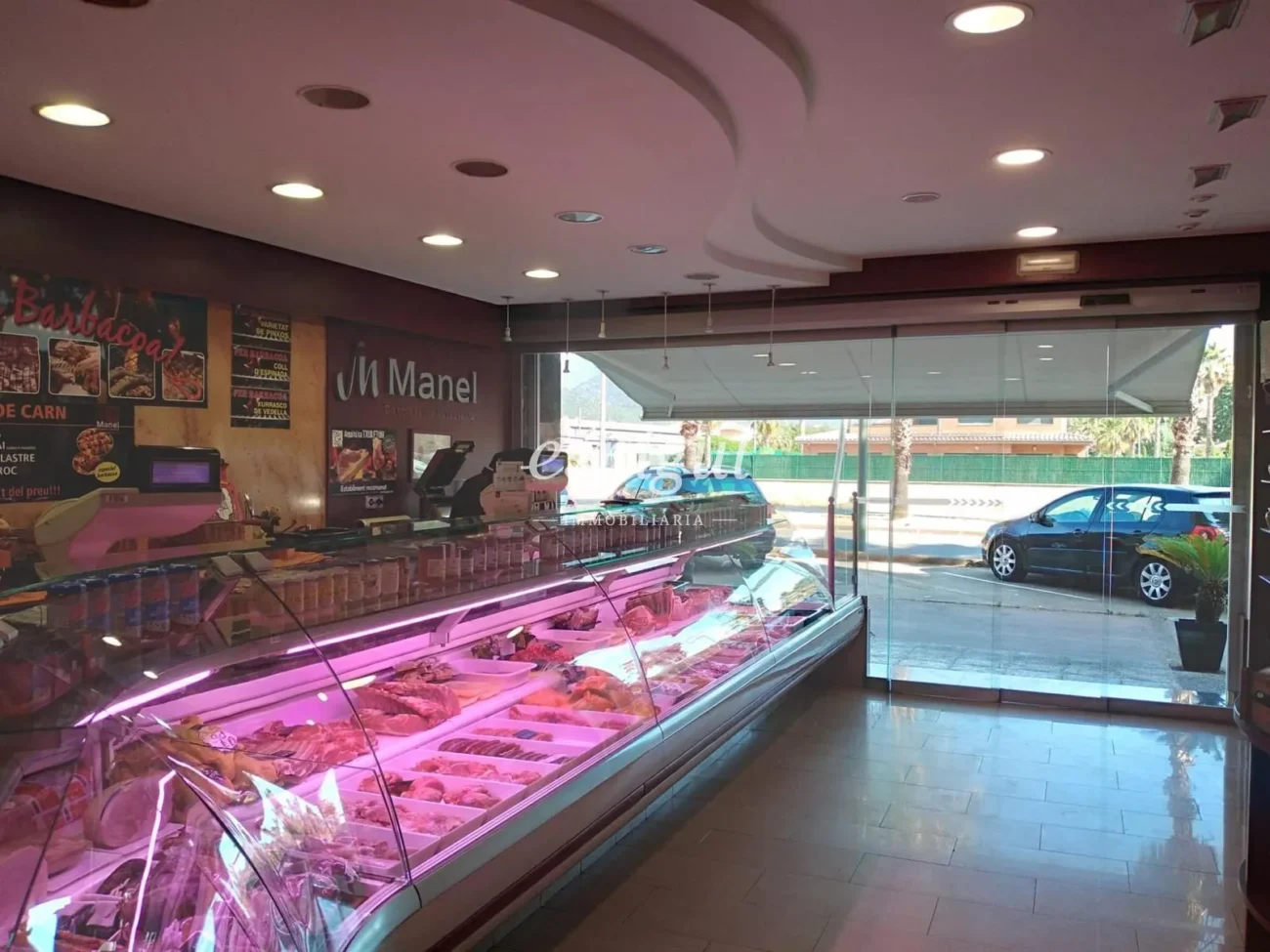 Local commercial avec fonds de commerce établi à vendre à Anglès