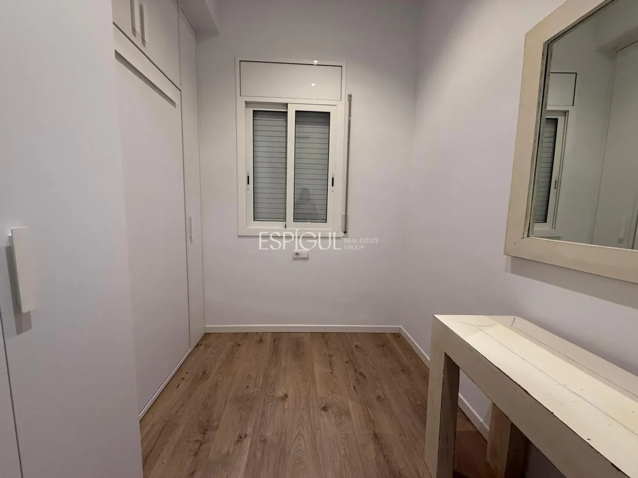 Appartement de trois chambres en location saisonnière au centre de Gérone