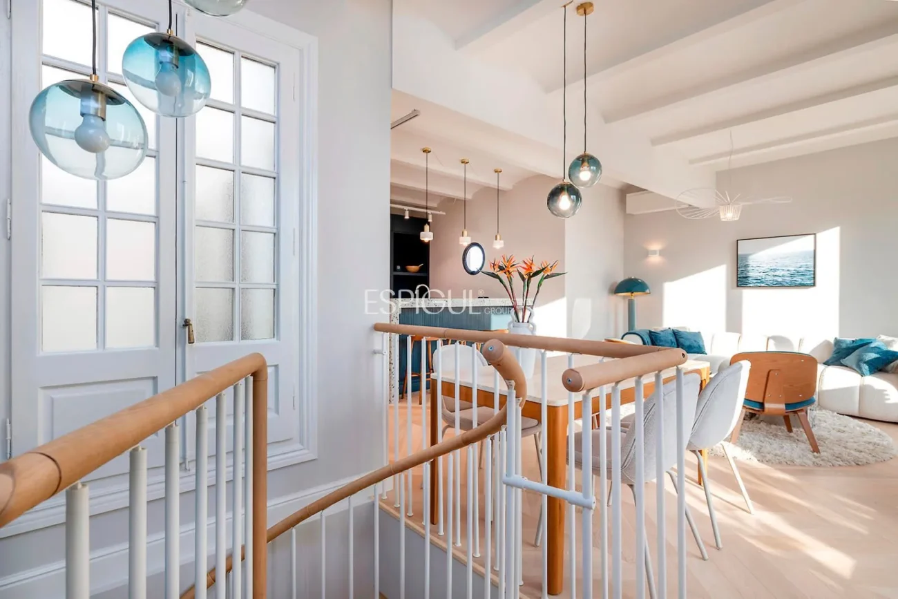 Ático dúplex con terraza en venta en Eixample Dret