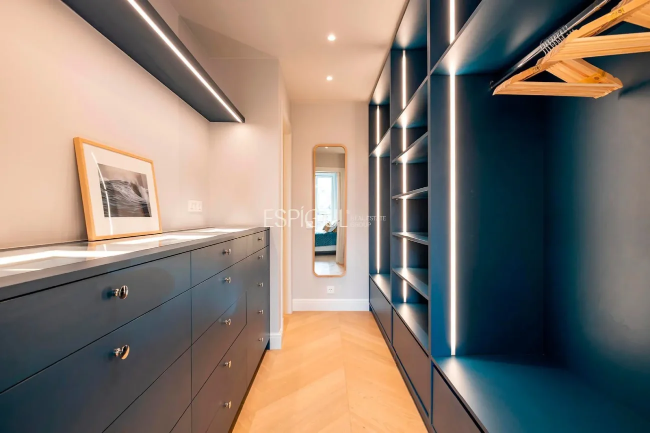 Ático dúplex con terraza en venta en Eixample Dret