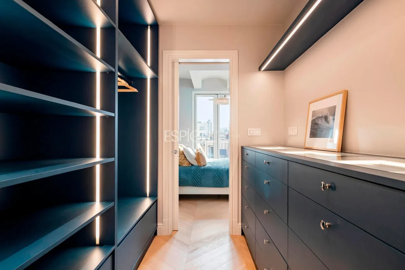 Ático dúplex con terraza en venta en Eixample Dret