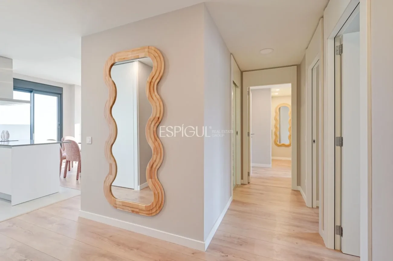 Attique en duplex de construction neuve à Montgat, à 100 m de la mer