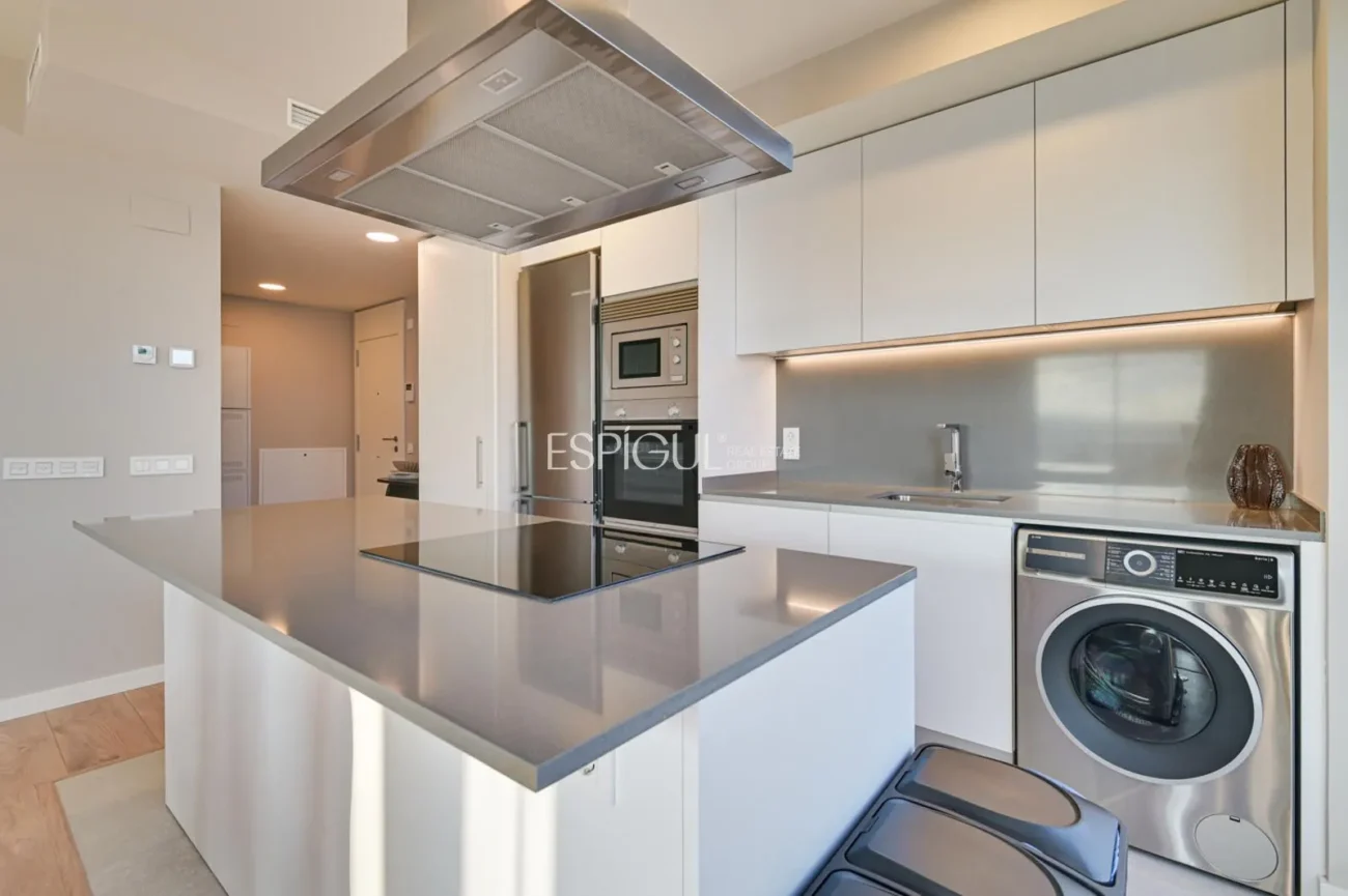 Attique en duplex de construction neuve à Montgat, à 100 m de la mer