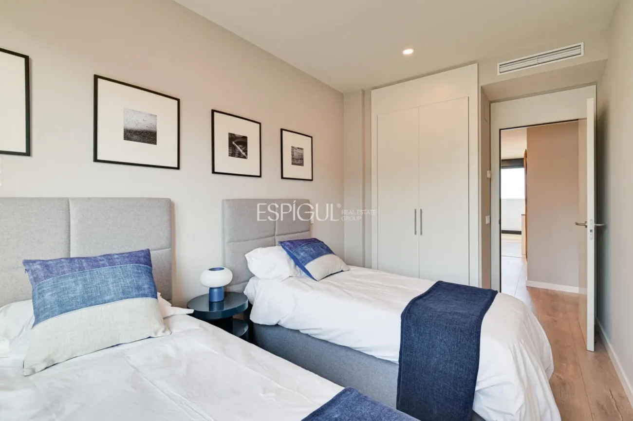 Attique en duplex de construction neuve à Montgat, à 100 m de la mer