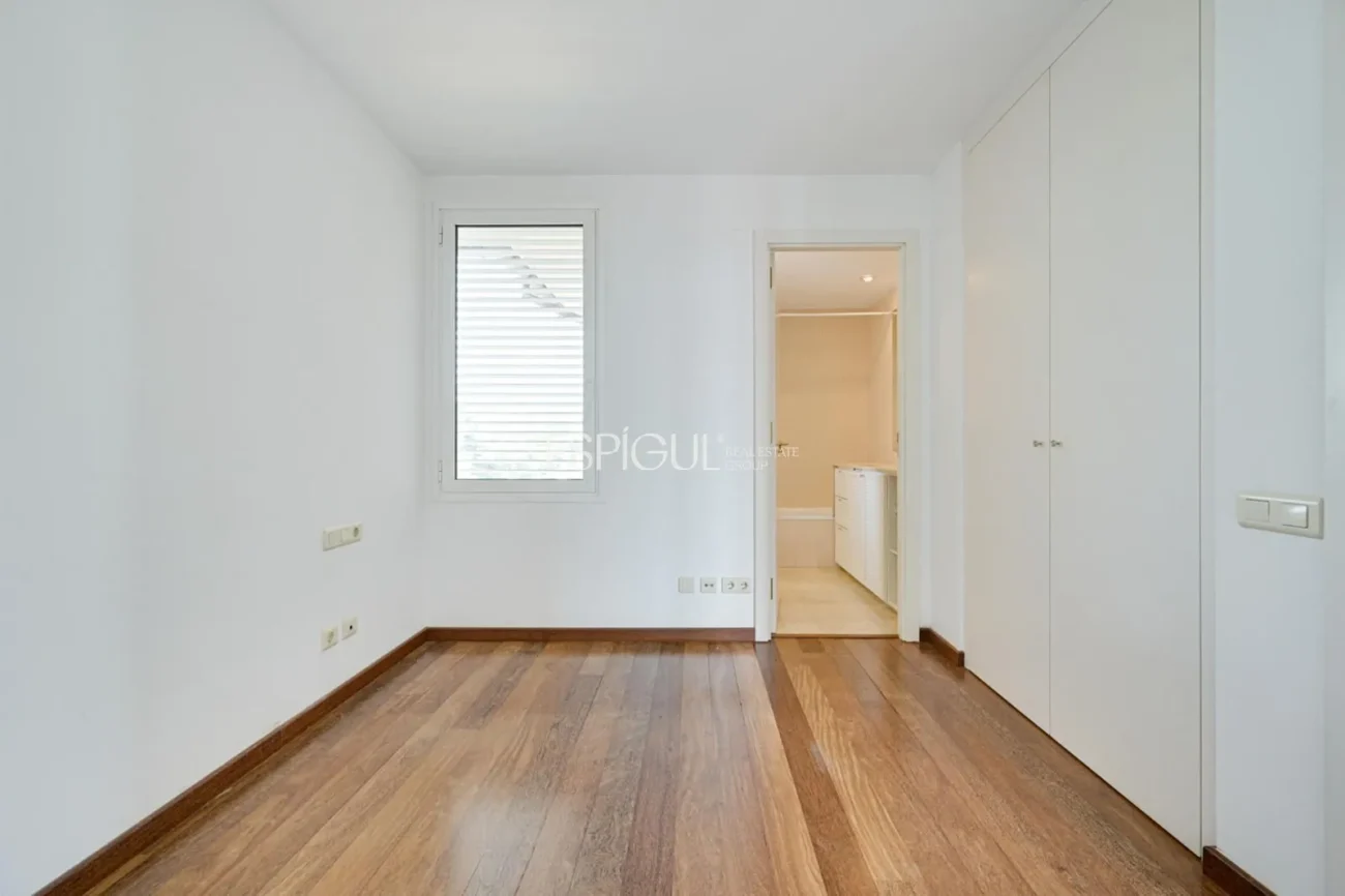 Penthouse for sale in Finestrelles, Esplugues de Llobregat