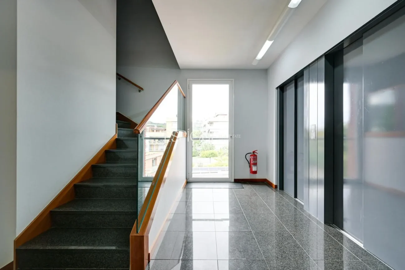 Penthouse zum Verkauf in Finestrelles, Esplugues de Llobregat