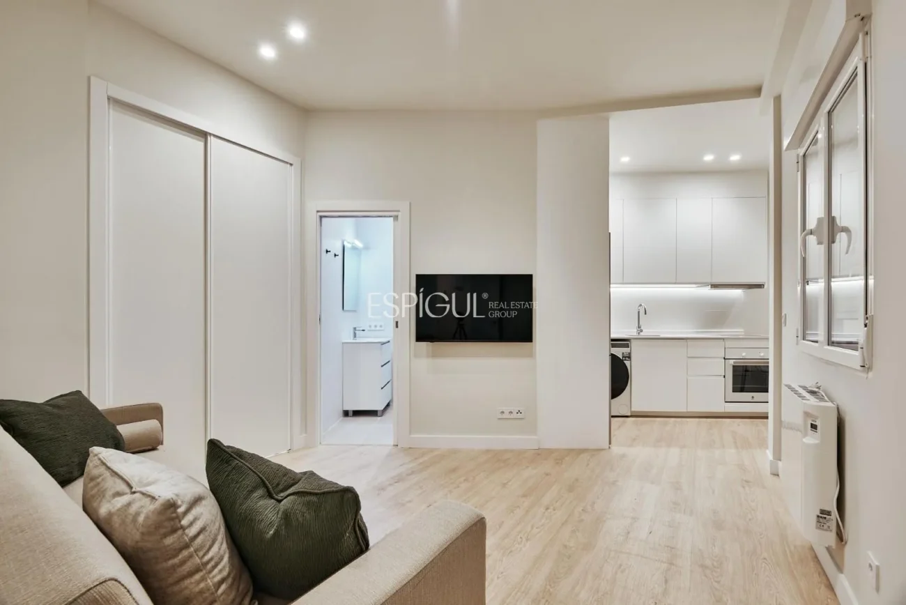 Ground floor on Juan Bravo Street, Salamanca District