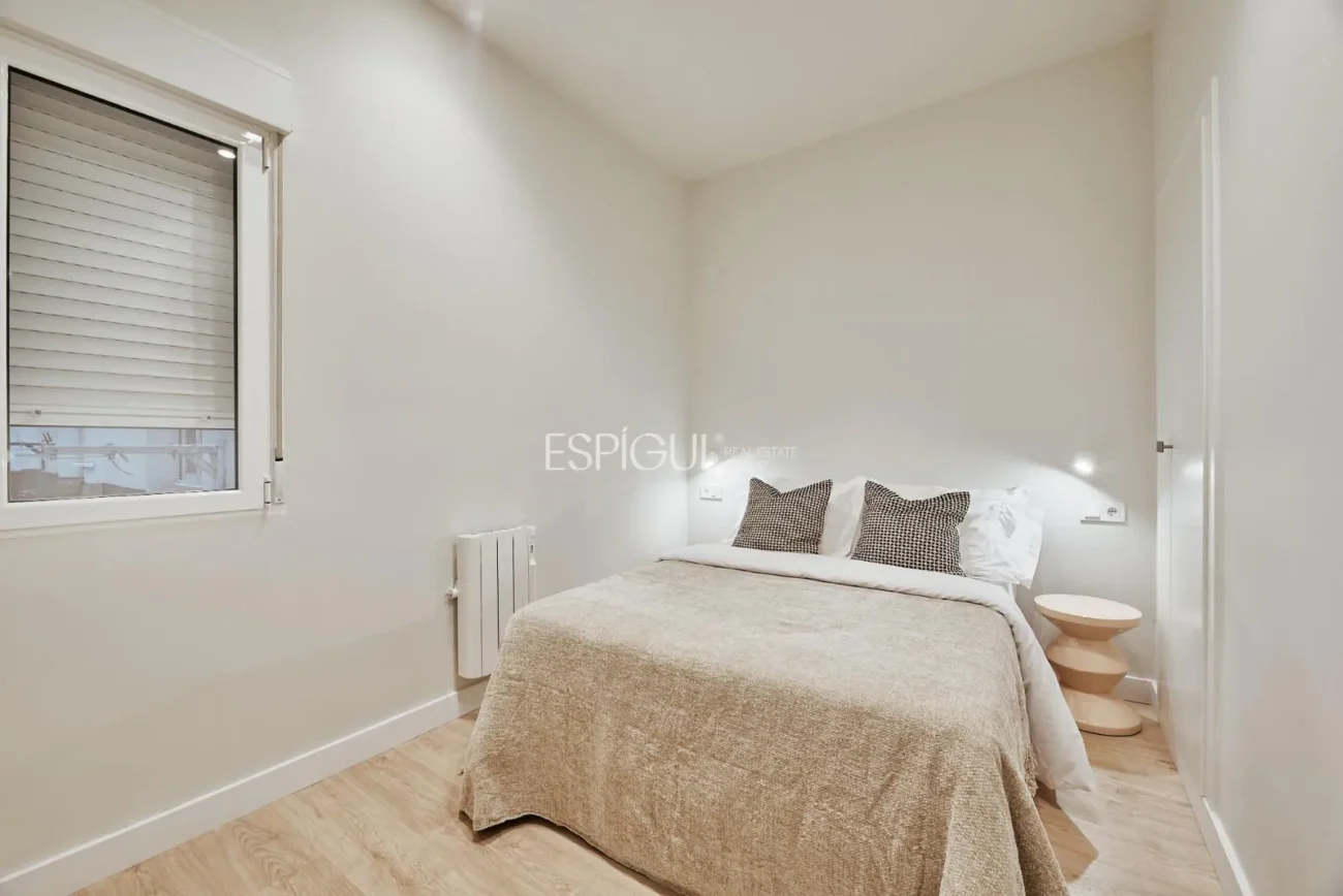 Ground Floor Apartment in Calle Juan Bravo, Salamanca District