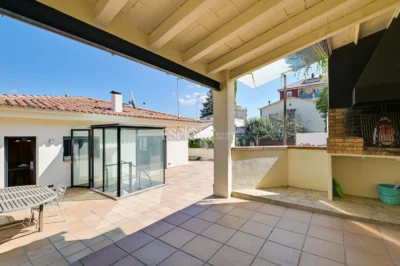 Casa a refomar en venda