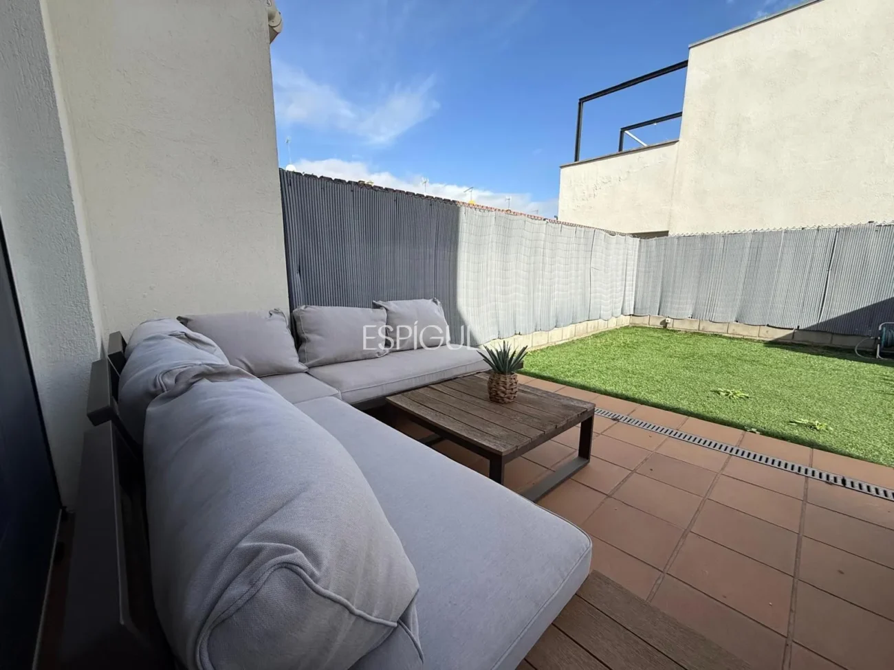 Casa en alquiler en Vilablareix