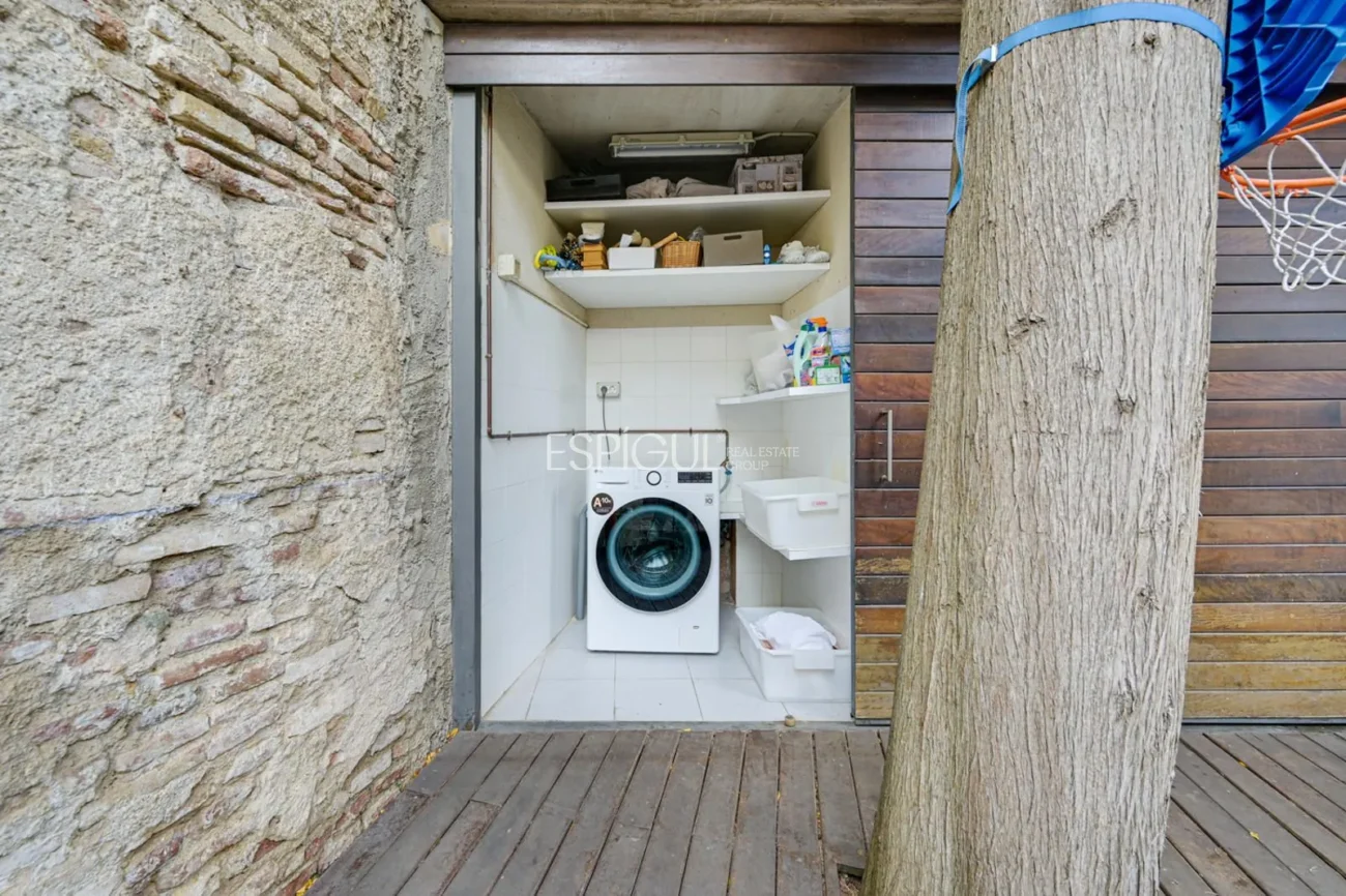 Freistehendes Haus in Tiana: Helligkeit und Komfort auf einer Ebene