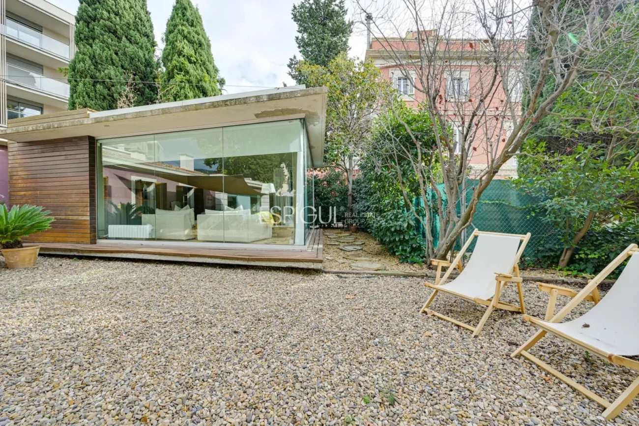 Freistehendes Haus in Tiana: Helligkeit und Komfort auf einer Ebene