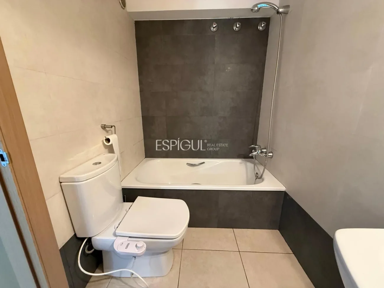 Two-bedroom Duplex for Rent