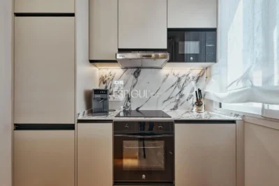 Charmantes, renoviertes Penthouse im sechsten Stock eines Außengebäudes in der Calle Espartinas