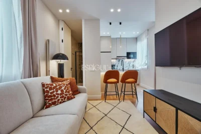 Charmantes, renoviertes Penthouse im sechsten Stock eines Außengebäudes in der Calle Espartinas