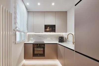 Charming renovated apartment on Calle General Pardiñas, Lista
