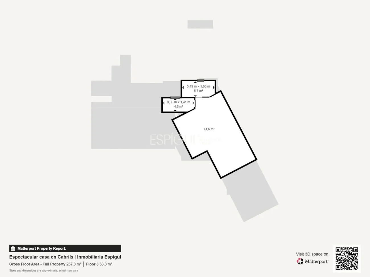 Espectacular casa a quatre vents amb gran zona exterior i vistes al mar