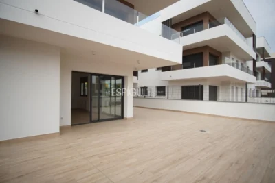 Estrena planta baja con gran jardín – Terrazas de Vilablareix