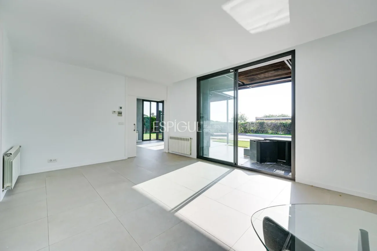 Exclusive Property by the Golf Course of Sant Vicenç de Montalt