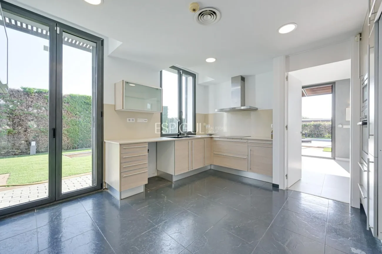 Exclusive Property by the Golf Course of Sant Vicenç de Montalt