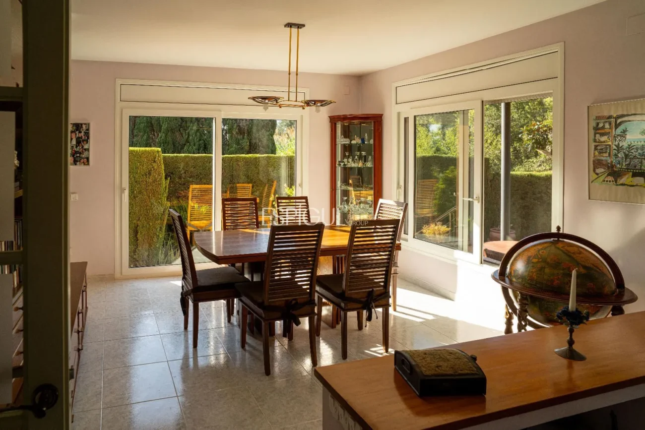 Exclusive Villa with Pool in the Heart of Mont-Ras