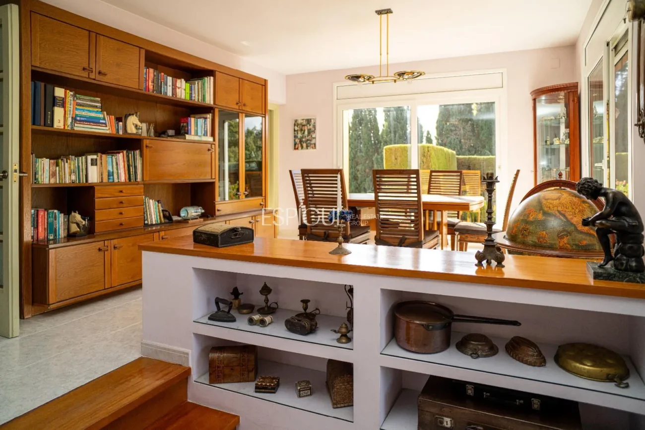 Exclusive Villa with Pool in the Heart of Mont-Ras