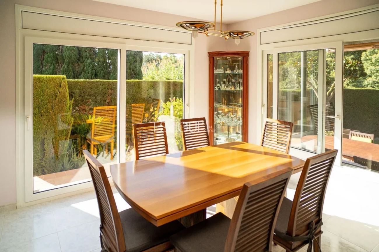 Exclusive Villa with Pool in the Heart of Mont-Ras