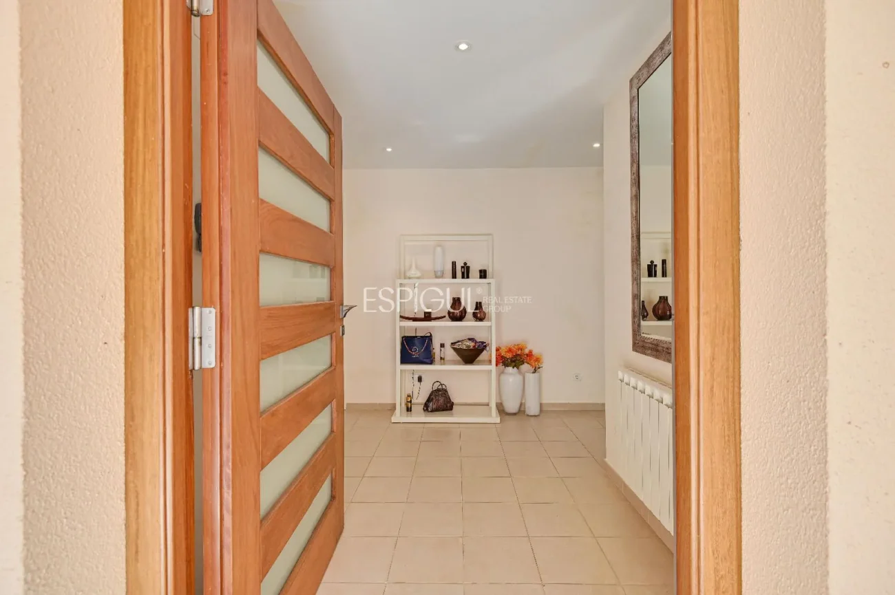 Exclusiva vila amb piscina i vistes panoràmiques a Platja d’Aro