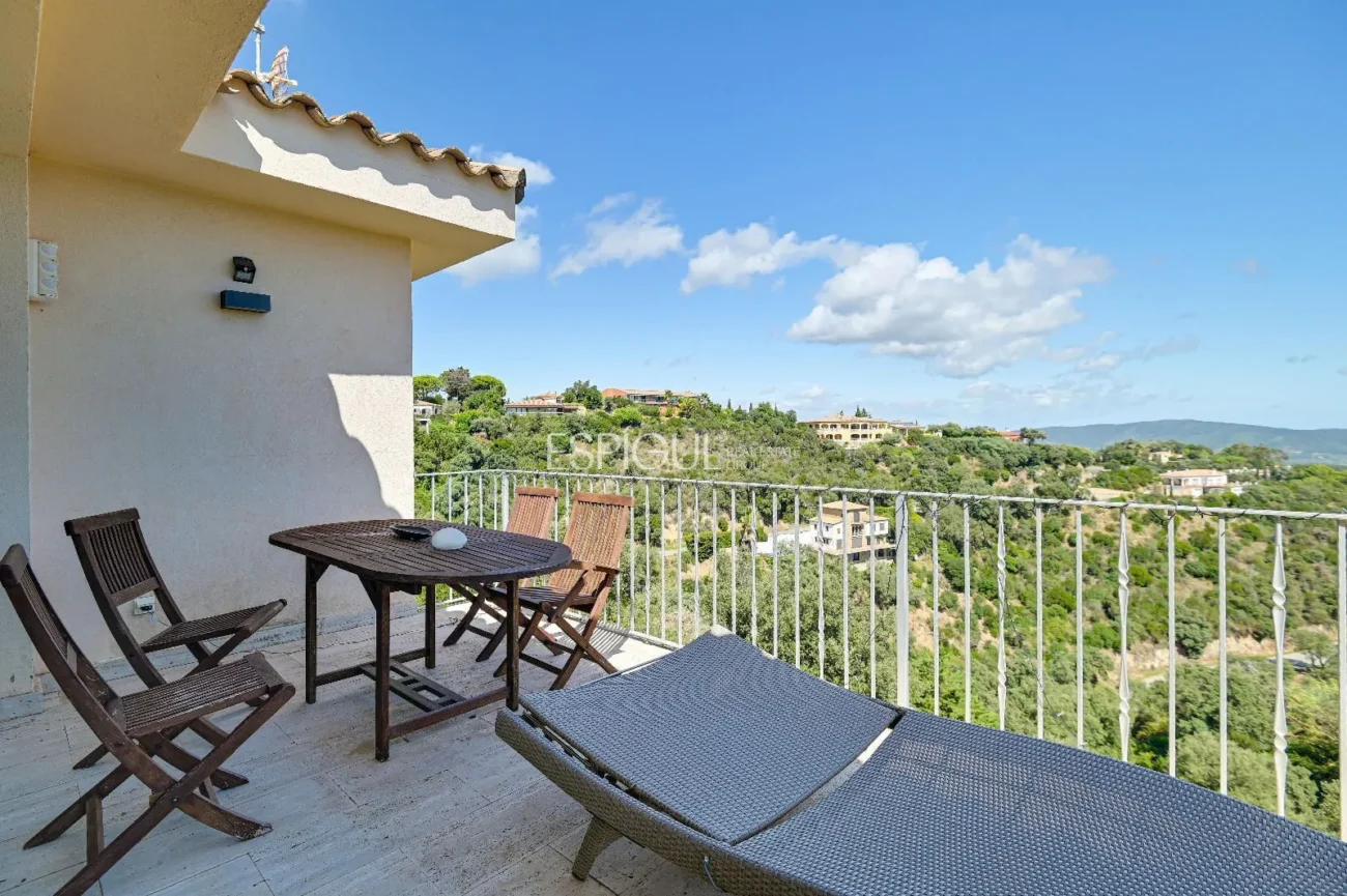Vila exclusiva amb piscina i vistes panoràmiques a Platja d’Aro
