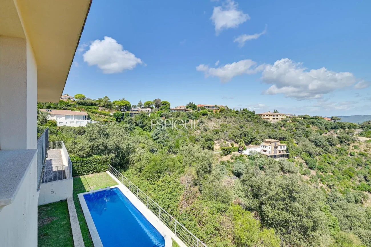 Vila exclusiva amb piscina i vistes panoràmiques a Platja d’Aro