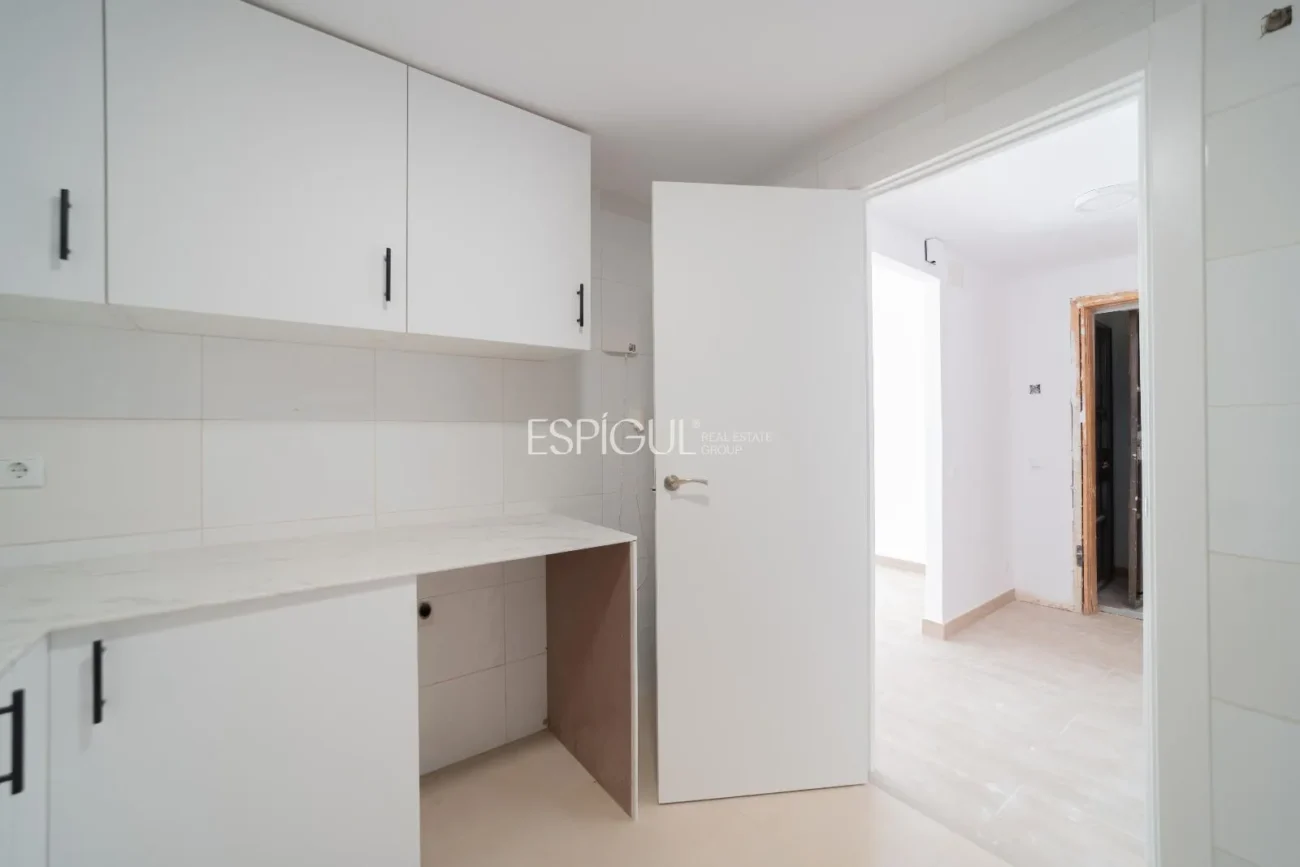 Exklusive, komplett renovierte Wohnung im Zentrum von Salt