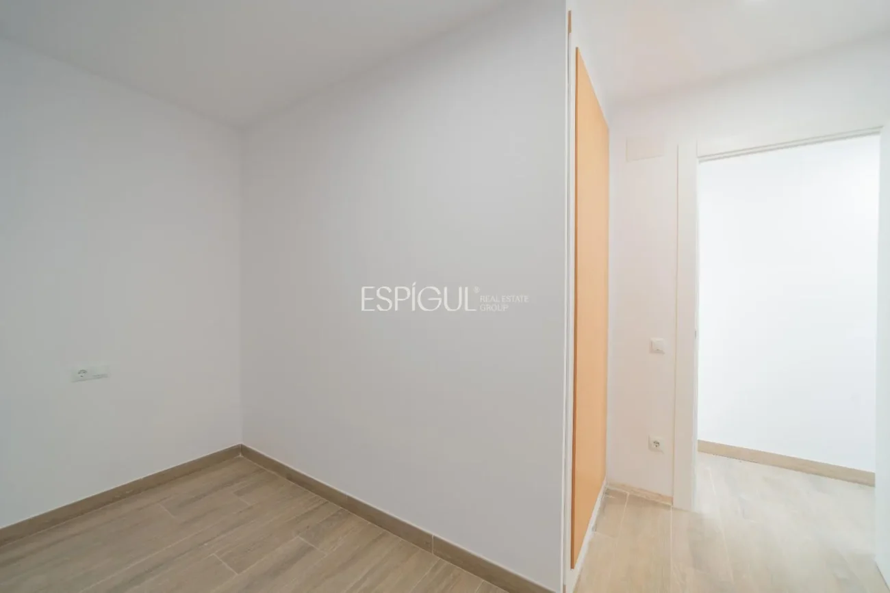 Exklusive, komplett renovierte Wohnung im Zentrum von Salt
