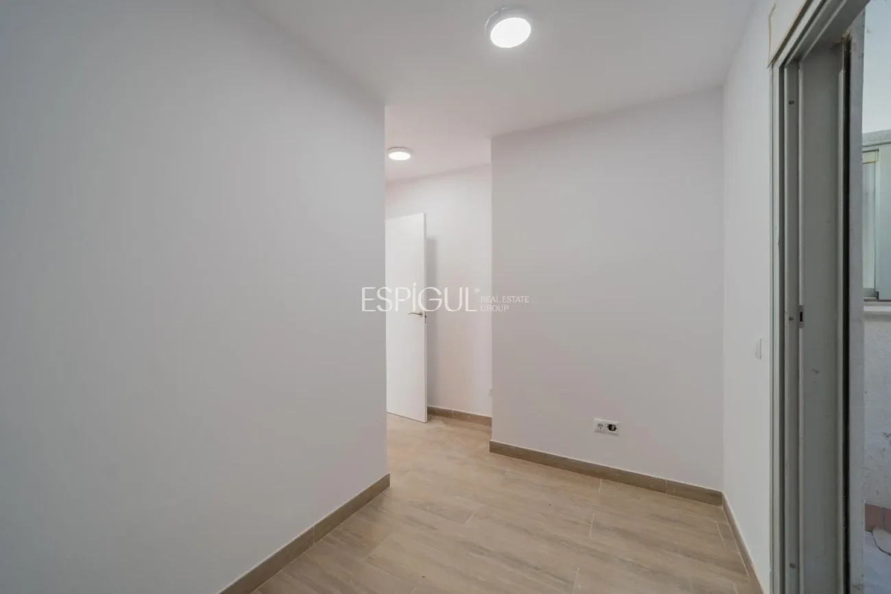 Exklusive, komplett renovierte Wohnung im Zentrum von Salt
