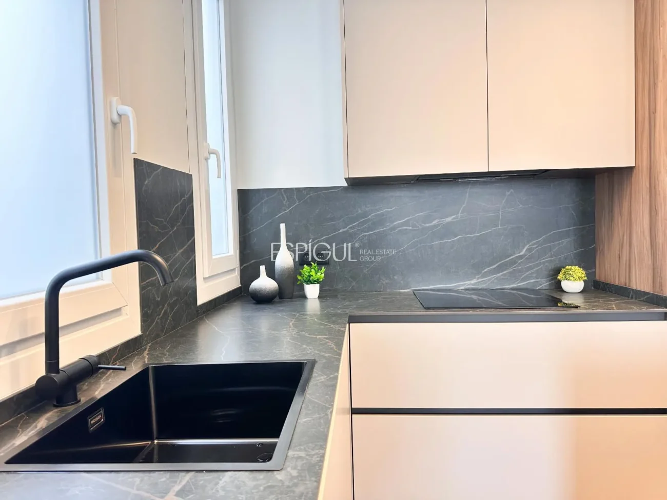 Exclusive Luxury Apartment in Goya – Fifth Floor Exterior with Complete Renovation.