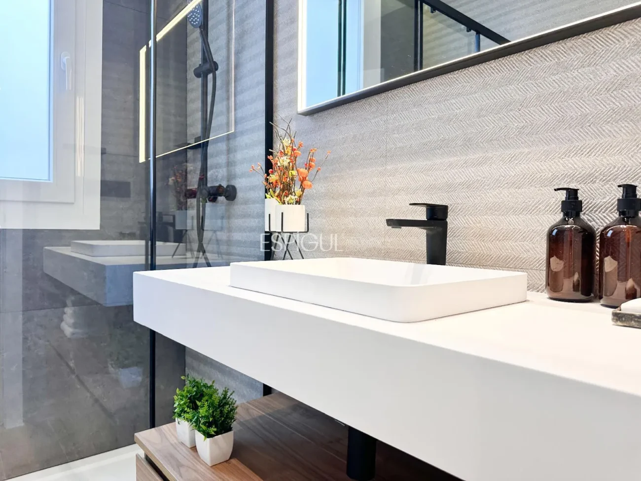 Appartement de luxe exclusif à Goya – Cinquième étage extérieur avec rénovation intégrale.