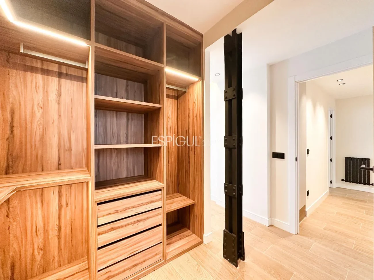 Appartement de luxe exclusif à Goya – Cinquième étage extérieur avec rénovation intégrale.