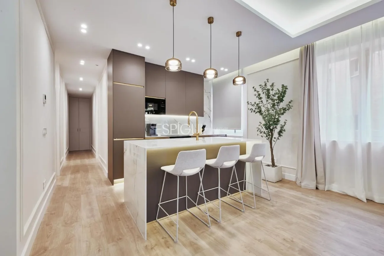 Exclusivo piso de lujo en Juan Bravo, Barrio de Salamanca