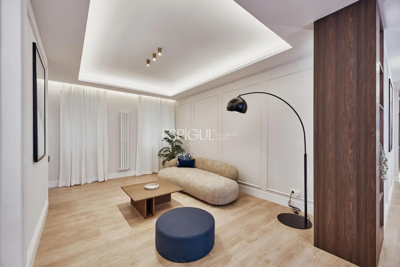 Exclusive Luxury Renovated Apartment in Francisco Silvela