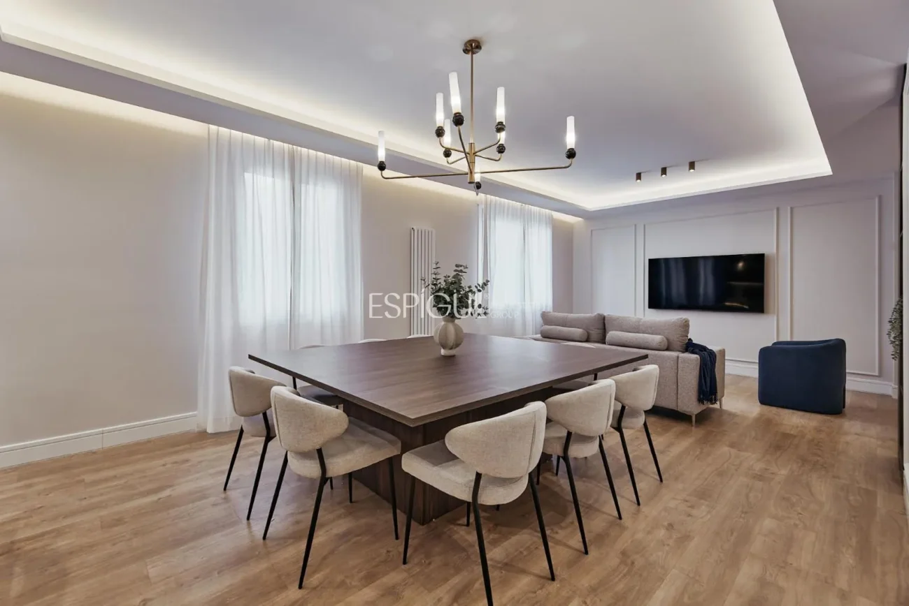 Exclusive Luxury Renovated Apartment in Francisco Silvela