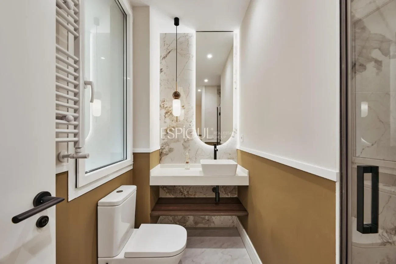 Exclusive Luxury Renovated Apartment in Francisco Silvela