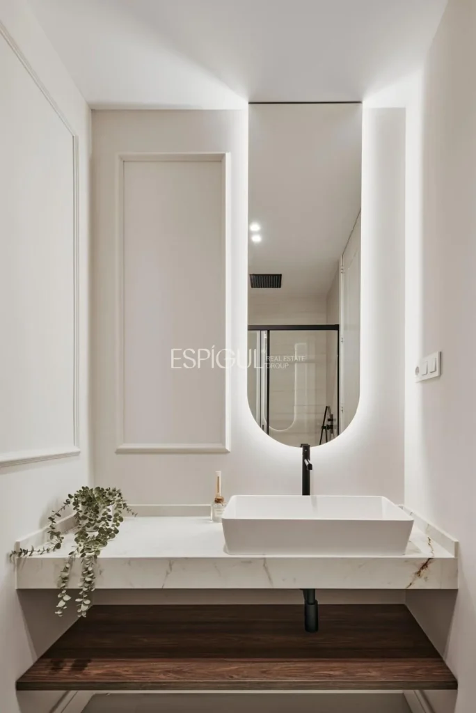 Exclusive Luxury Renovated Apartment in Francisco Silvela
