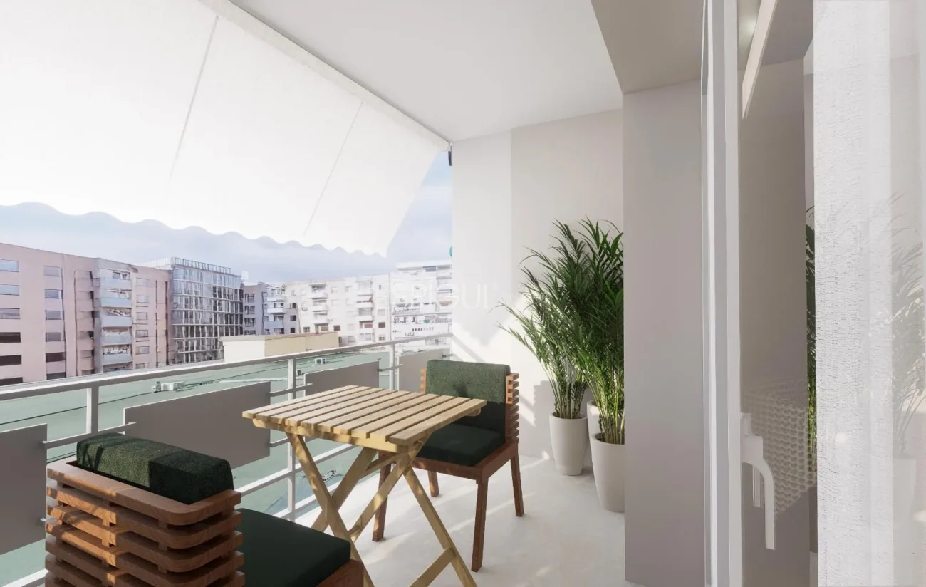 Exclusivo piso reformado en Calle Montesa