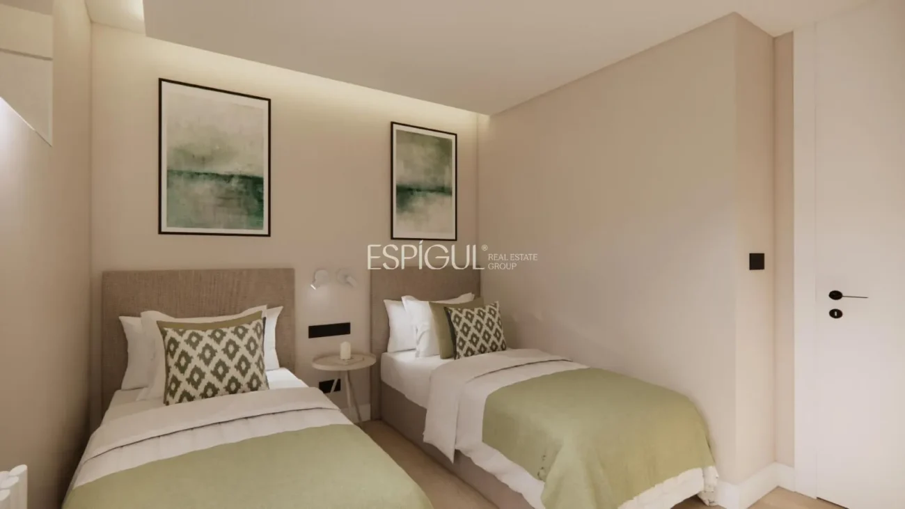 Exclusive renovated apartment on Calle Montesa